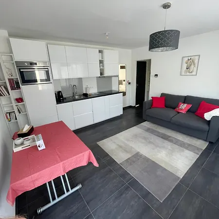 Tranqu'ill Sur Les Berges De L'ill *